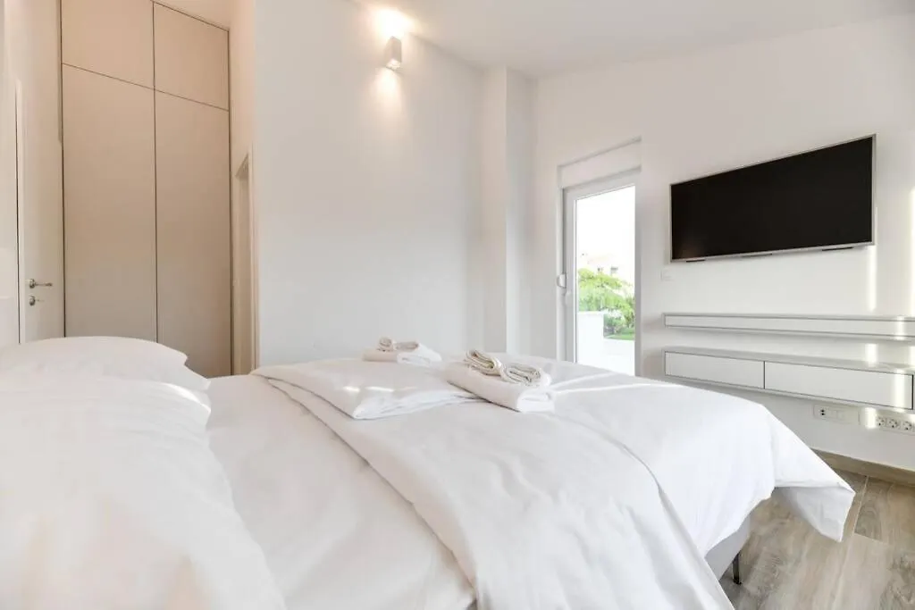 New Villa Buterin With Heated Pool Novigrad  Croatia